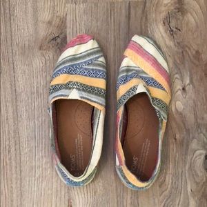 Toms multicolored classics
